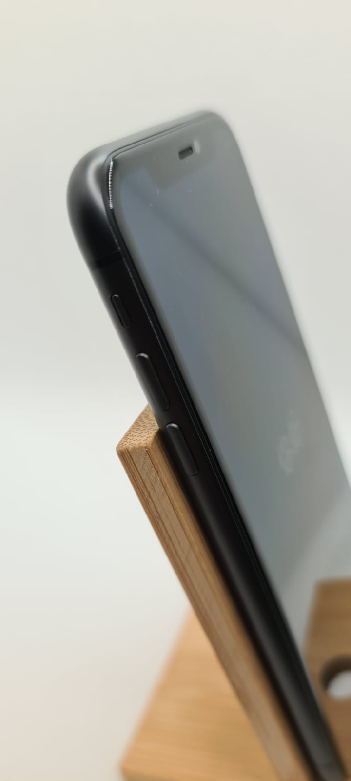iPhone 11 / 64GB / schwarz